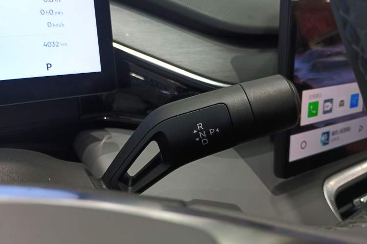 Used Geely Galaxy L6 2025 EM-i 140km Starship Edition
