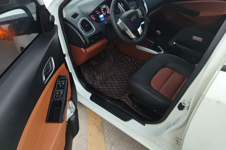 Used Geely Auto Diamond 2016 1.5L Manual Entry-Level Trim