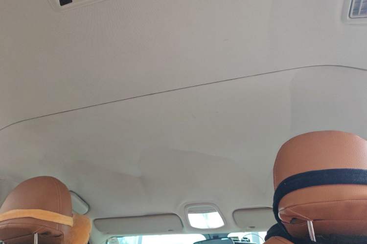 Used SAIC MAXUS G10 2015 2.0T Automatic Anniversary Edition Headliner