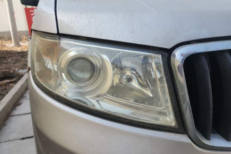 Used Jinbei Hiace X30 2016 1.3L Van Standard Edition DLCG12