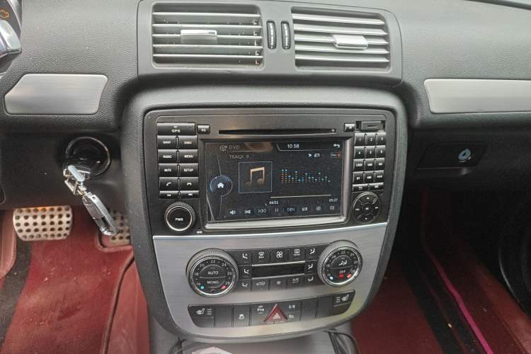 Used Mercedes-Benz R-Class 2014 R 320 4MATIC Business Model