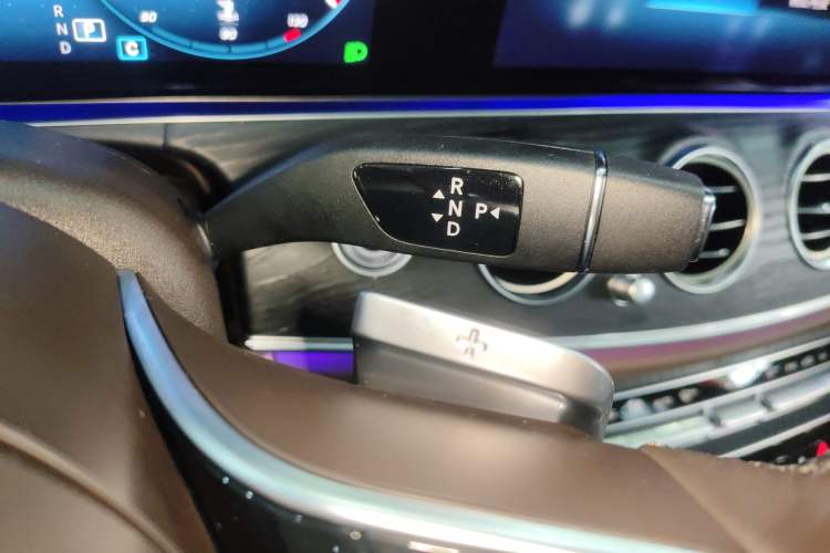 Used Mercedes-Benz E-Class 2023 E 300 L Luxury Model Gear Lever