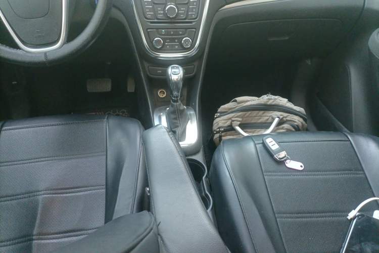 Used Buick Encore 2015 1.4T Automatic Two-Wheel Drive Urban Elite Version