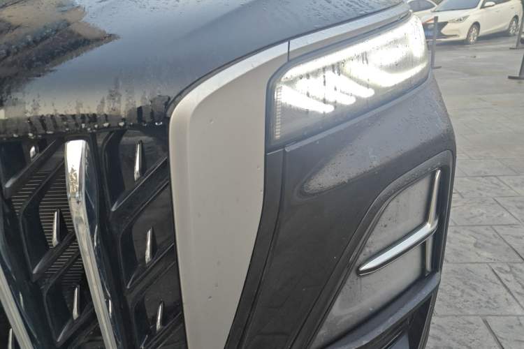 Used Hongqi HS5 2026 Model 2.0T Two-Wheel Drive Qi Xiang Pro Edition