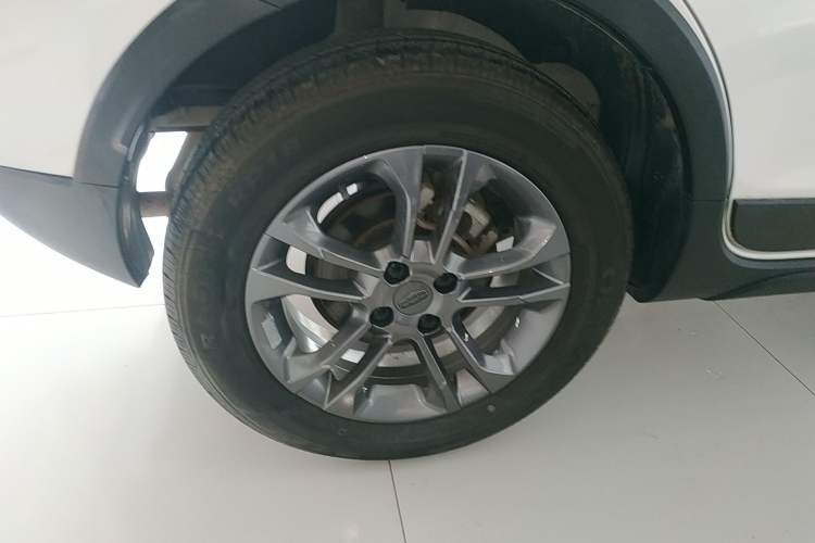 Used Geely Auto Vision X3 2020 1.5L CVT Luxury Model
