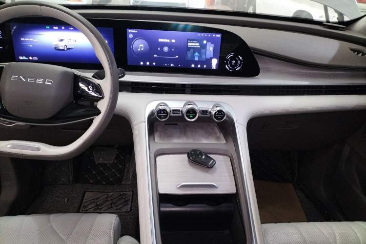 Used EXEED Stellar C-DM 2024 1.5T Long-Range Pro