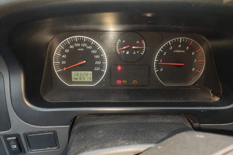 Used Jinbei Express 2018 2.0L Standard Version V19
