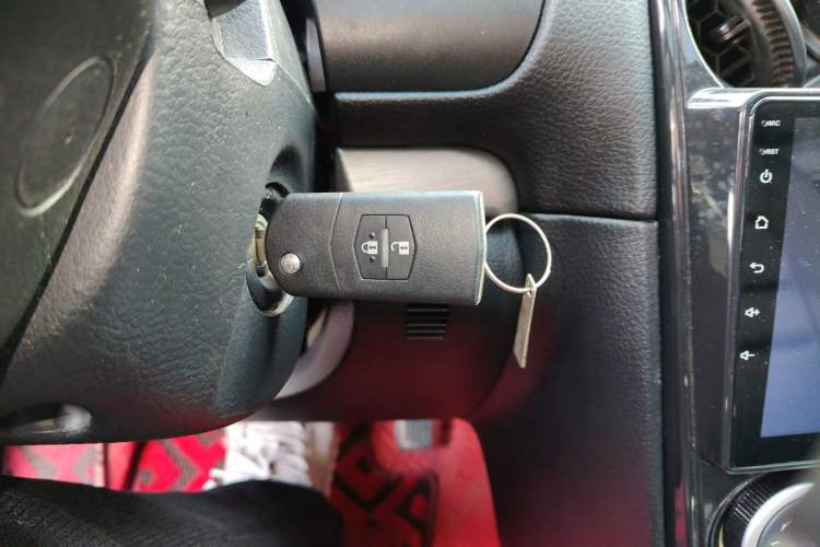 Used Mazda 6 2015 2.0L Automatic Luxury Version Interior 1