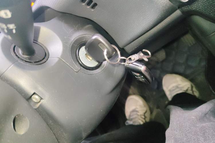 Used Suzuki Swift 2016 1.5L Automatic Fashionable Coolplay Edition
