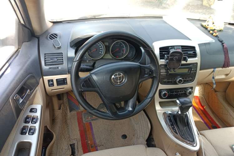 Used Brilliance H330 2013 1.5L Automatic Luxury Model
