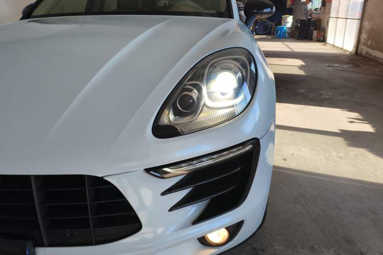 Used Porsche Macan 2014 Macan 2.0T
