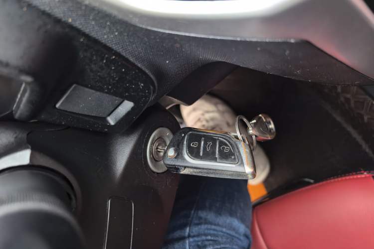 Used Isuzu D-MAX 2015 2.5T 4x4 Manual Base Version 4JK1