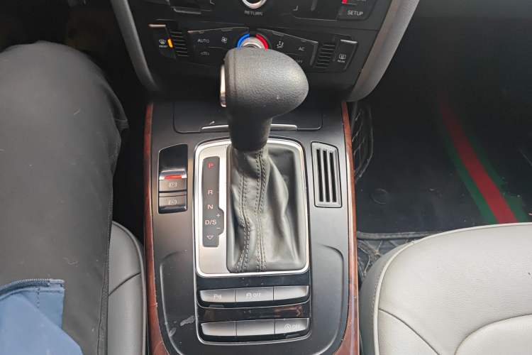 Used Audi A4L 2013 35 TFSI Automatic Comfort Model