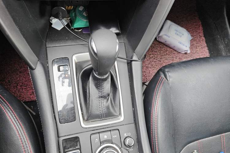 Used Mazda CX-4 2018 2.0L Automatic Two-Wheel Drive Blue Sky Dynamic Version China V Standard