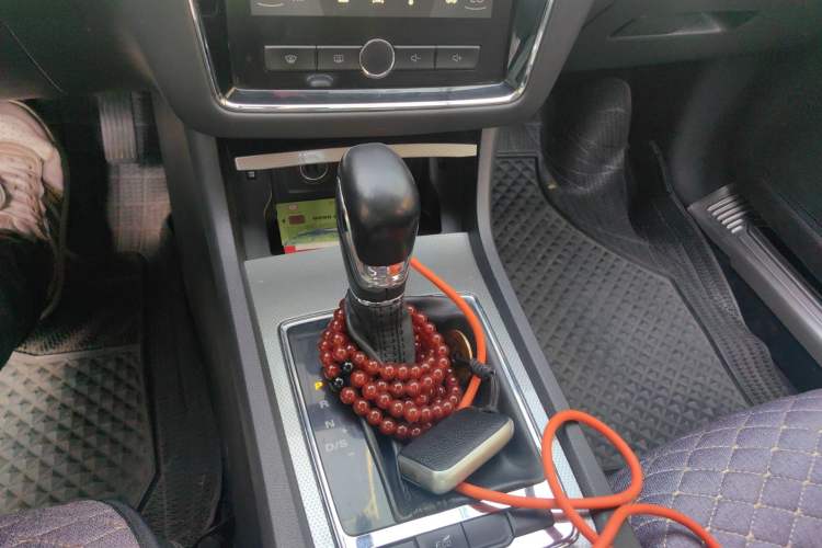 Used Roewe i6 2017 20T Automatic Internet Smart Edition