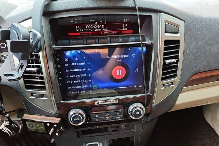 Used Mitsubishi Pajero 