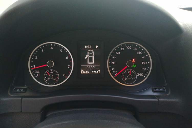 Used Volkswagen Tiguan 2015 1.8TSI Automatic Two-Wheel Drive Trend Edition Instrument Cluster