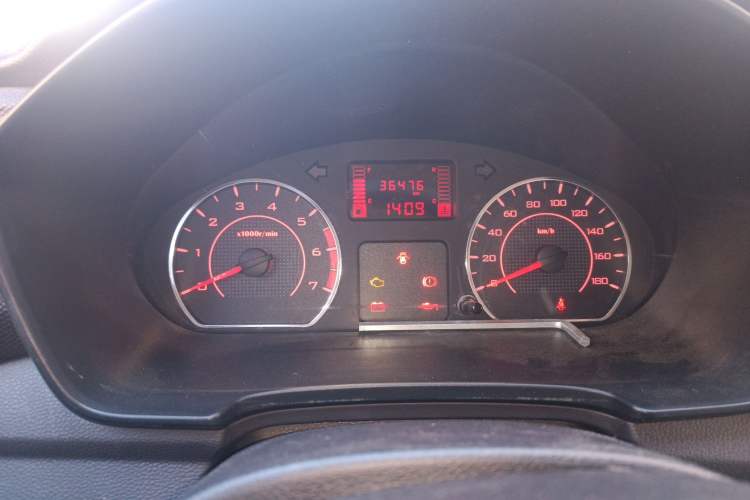 Used Wuling Hongguang V 2022 1.5L Jingqu Edition Electric-Assist LAR Instrument Cluster