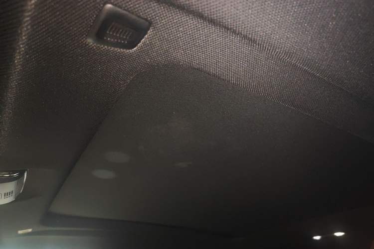 Used BMW X6 2022 Second Facelift xDrive40i M Sport Package Headliner