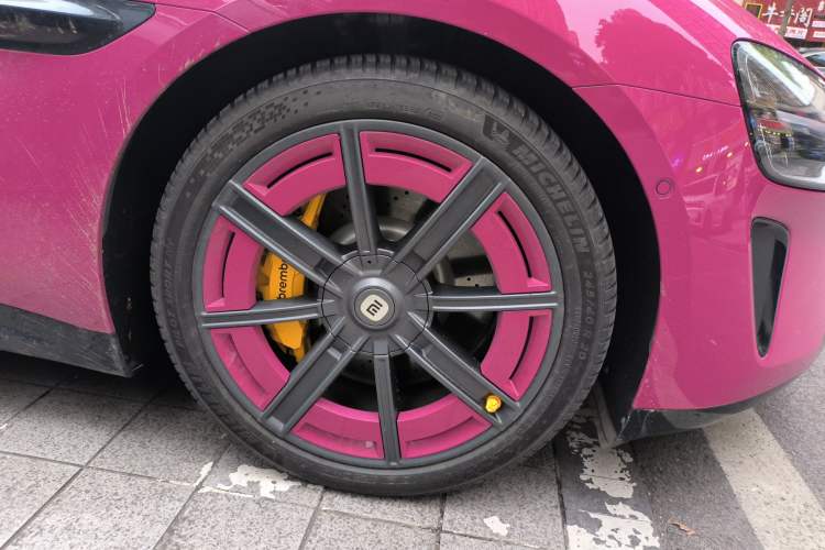 Used Xiaomi Auto SU7 2024 Four-Wheel Drive Ultra-Long Range Advanced Intelligent Driving Max Edition
