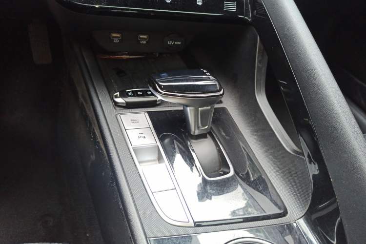 Used Hyundai Elantra 2021 1.5L CVT LUX Prestige Edition