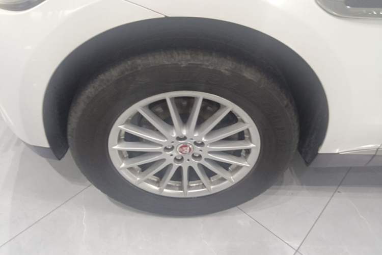 Used Jaguar F-PACE 2018 2.0T Four-Wheel Drive Urban Luxury Edition
