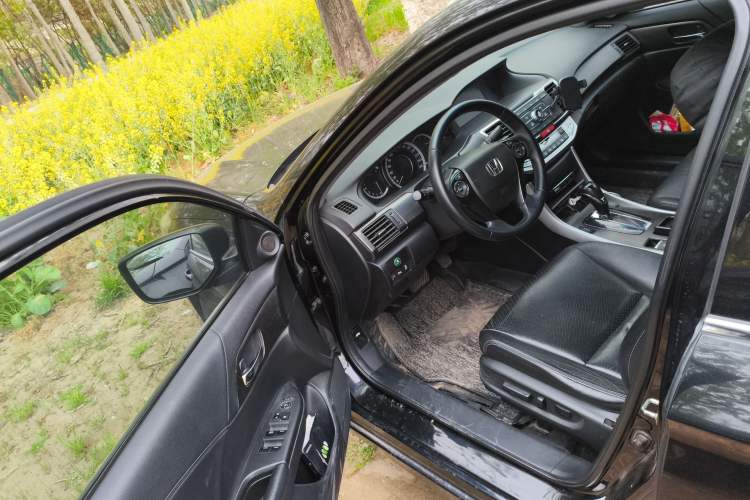 Used Honda Accord 2014 2.0L EX Luxury Edition