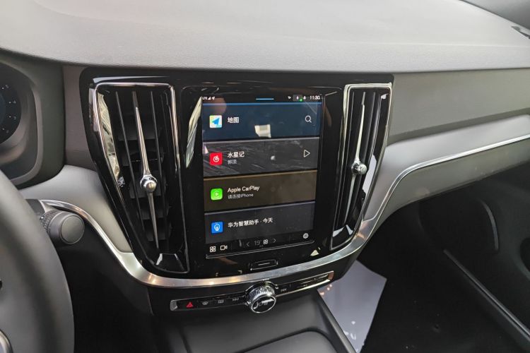 Used Volvo S60 2025 B4 Zhiyi Luxury Edition Audio And AC Panel