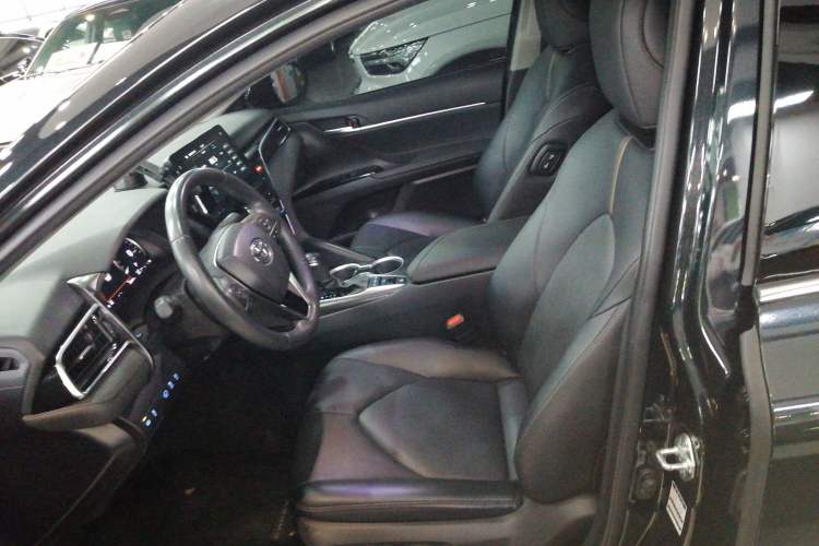 Used Toyota Camry 2023 2.5G Luxury Edition Left Front Seat