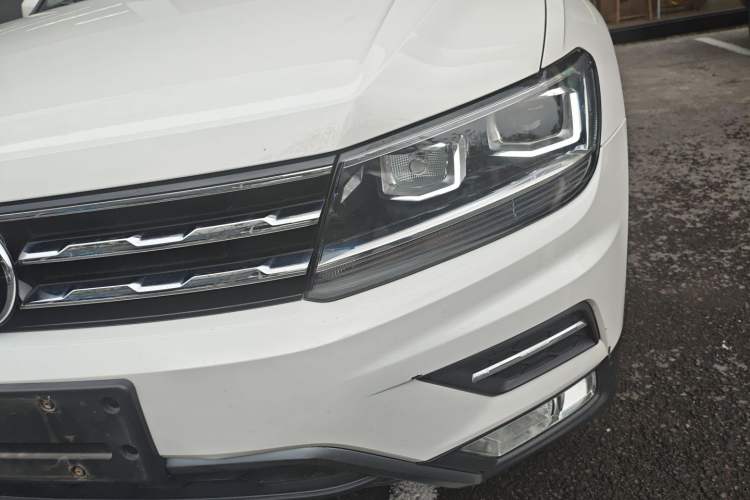 Used Volkswagen Tiguan L 2021 330TSI Automatic Two-Wheel Drive Smart Edition
