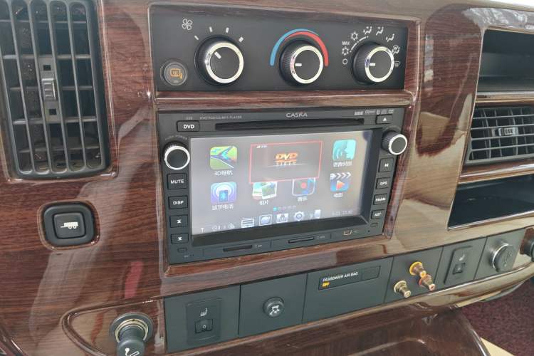 Used GMC SAVANA 2011 5.3L Business Star 7-seater
