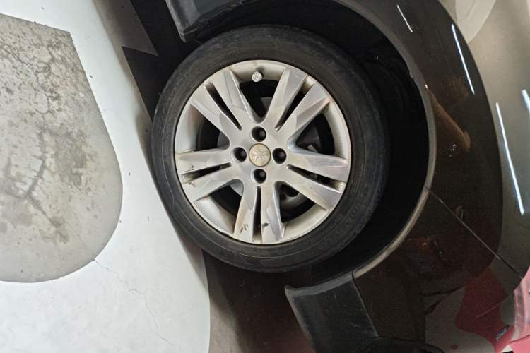 Used Peugeot 3008 2016 2.0L Automatic Classic Edition