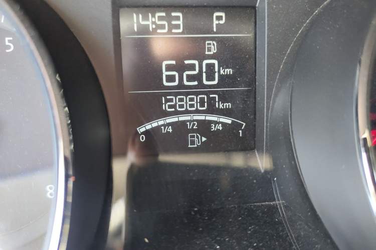 Used Volkswagen C-TREK 2017 230TSI DSG Comfort Version Odometer Close Up