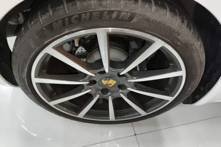 Used Porsche 718 2022 Boxster 2.0T
