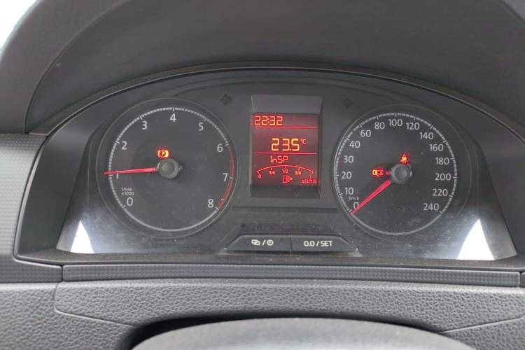 Used Volkswagen Santana 2016 1.6L Manual Fashion Edition Instrument Cluster