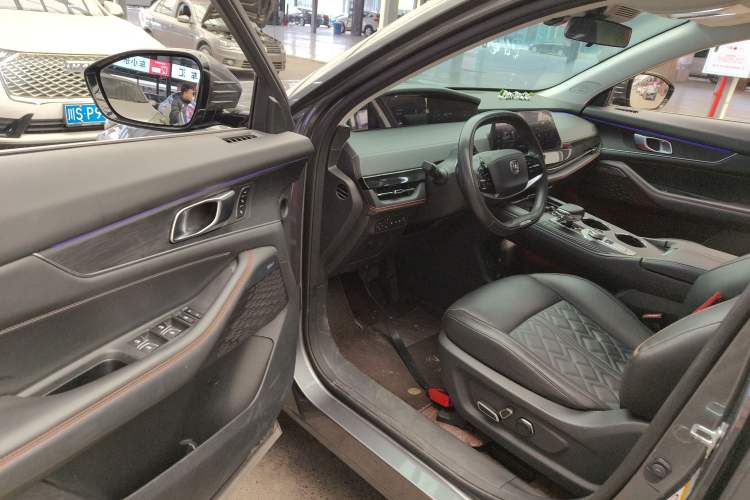 Used Changan UNI-K iDD 2022 Blue Whale iDD 130km 1.5T Prestige Model