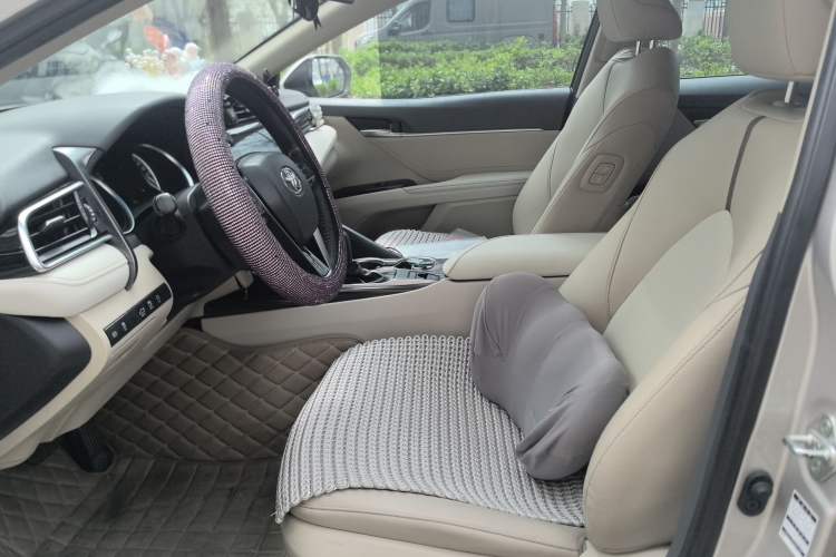 Used Toyota Camry 2019 Revised Version 2.0G Luxury Edition