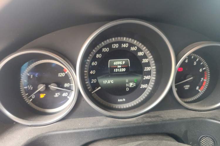 Used Mercedes-Benz E-Class 2015 E 200 L
