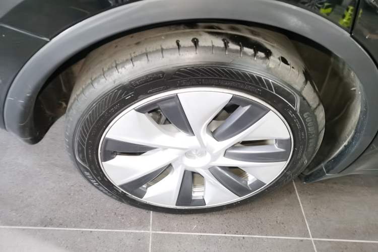 Used Tesla Model Y 2022 Rear-Wheel-Drive Version
