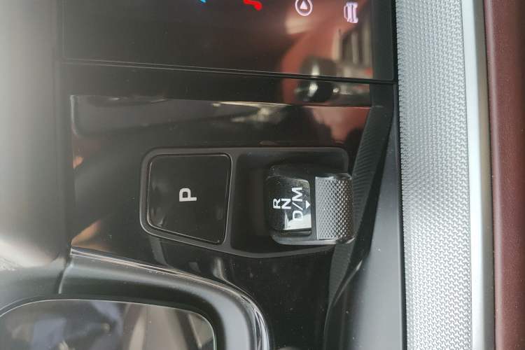 Used Porsche Cayenne 2024 Cayenne 3.0T Gear Lever