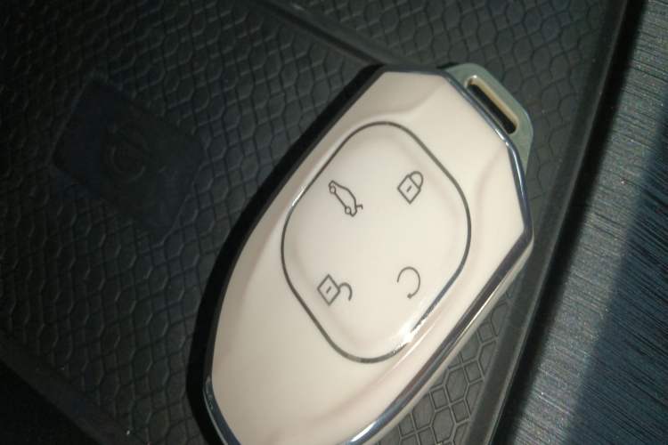 Used GAC Trumpchi GS8 2022 Flagship Series 2.0 TGDI Two-Wheel-Drive Prestige Edition (6-seater) Vehicle Key