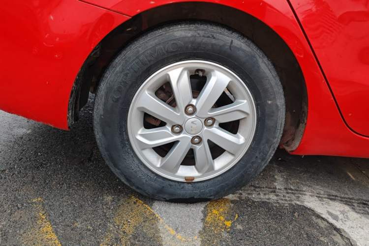 Used Kia K2 2015 Sedan 1.4L MT GLS