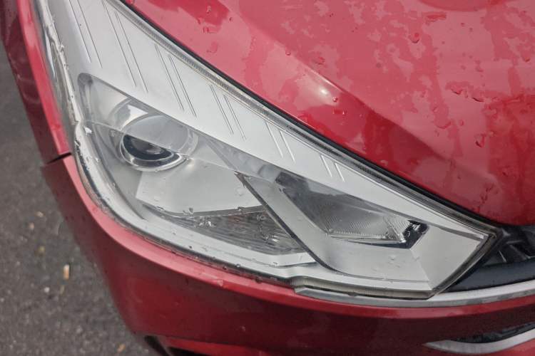 Used Wuling Hongguang S3 2018 1.5L Manual Comfort Model China V Standard Right Front Headlight