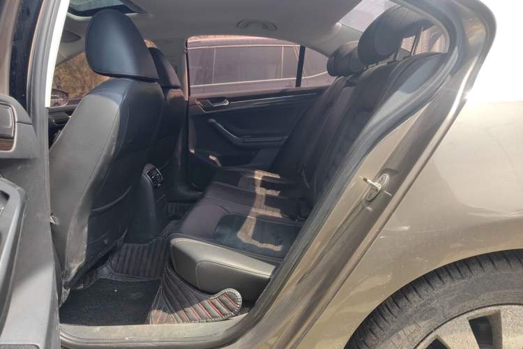 Used Volkswagen Sagitar 2015 230TSI Automatic Luxury Model