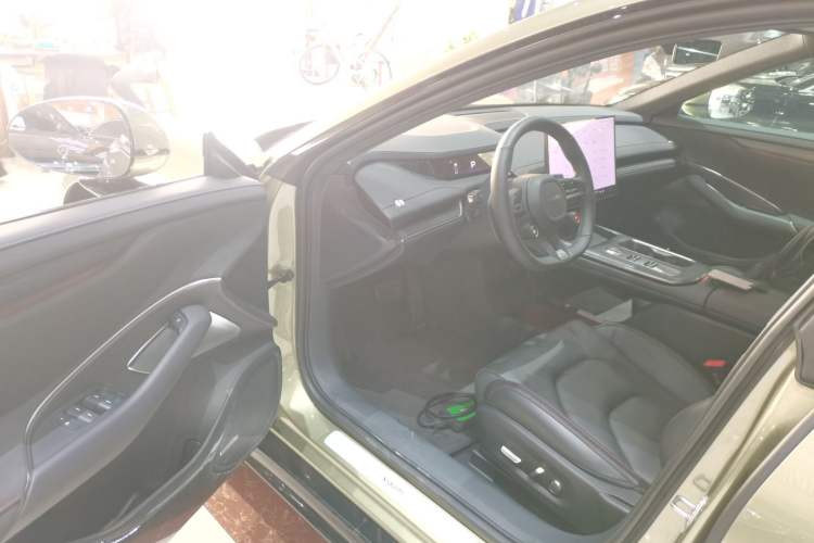 Used Xiaomi Auto SU7 2024 Rear-Drive Long-Range Intelligent Driving Version