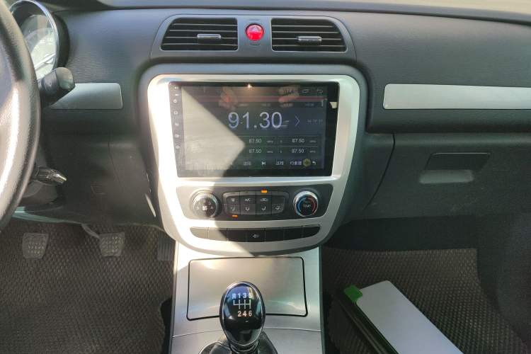 Used JAC T6 2020 2.0T Diesel Two-Wheel-Drive Elite Version Long Wheelbase China VI Emission Standard HFC4DB2-2E
