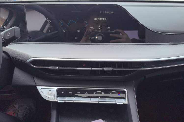 Used Changan Eado 2022 PLUS Blue Whale NE 1.4T GDI DCT Prestige Edition