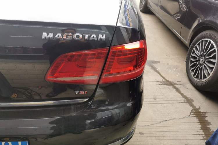 Used Volkswagen Magotan 2016 1.8TSI Smart Enjoyment Leading Model
