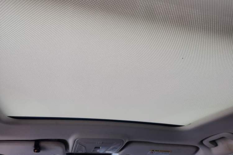 Used Hongqi HS5 2022 Facelifted Version 2.0T Smart Connect Flagship All-Wheel-Drive Edition
