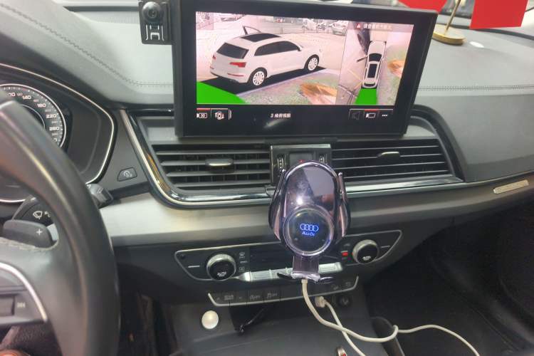 Used Audi Q5L 2021 40 TFSI Fashion Dynamic Model Audio And AC Panel